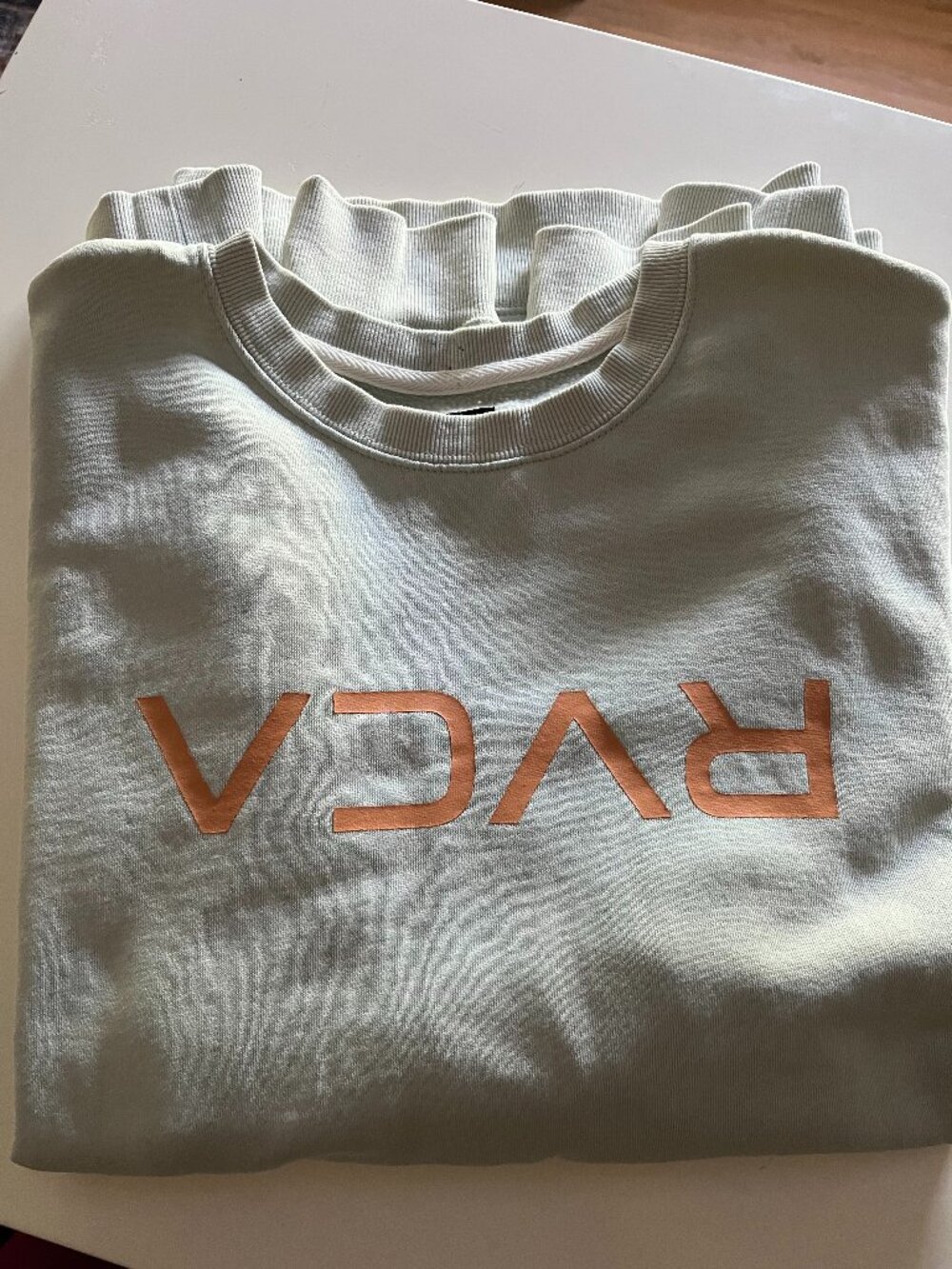 RVCA Men's Sweatshirt Size XL